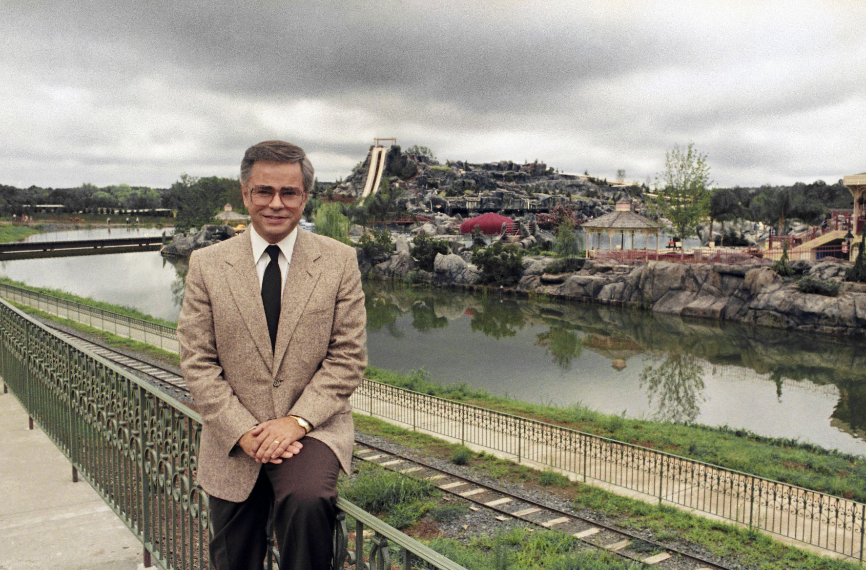 1987: Jim Bakker